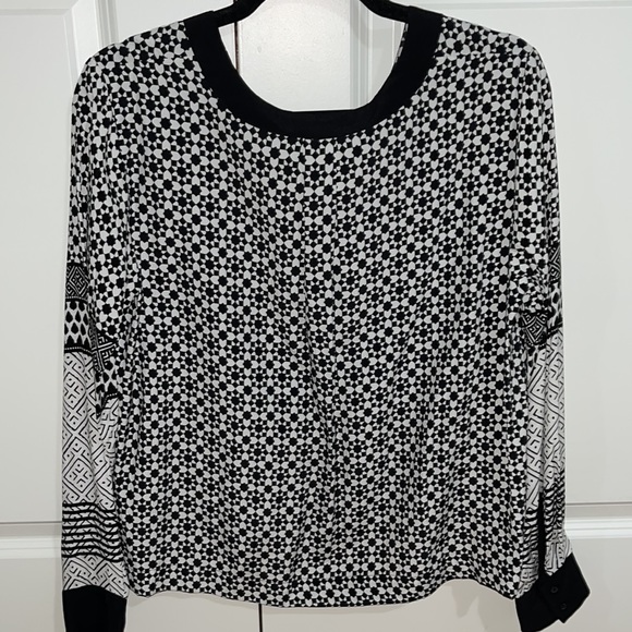 H&M blouse - Picture 2 of 4